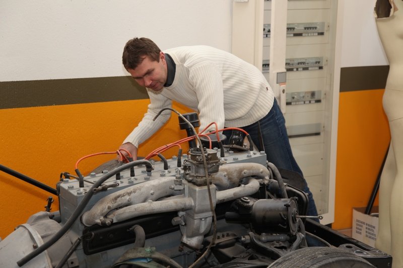 r94.jpg